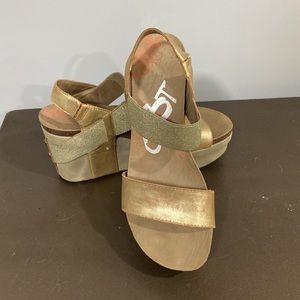 NEW Gold OTBT “Bushnell” Wedge Size 8